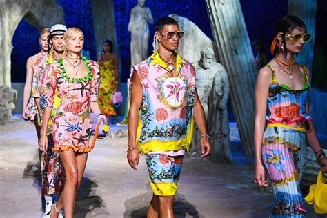 versace taps ceo.